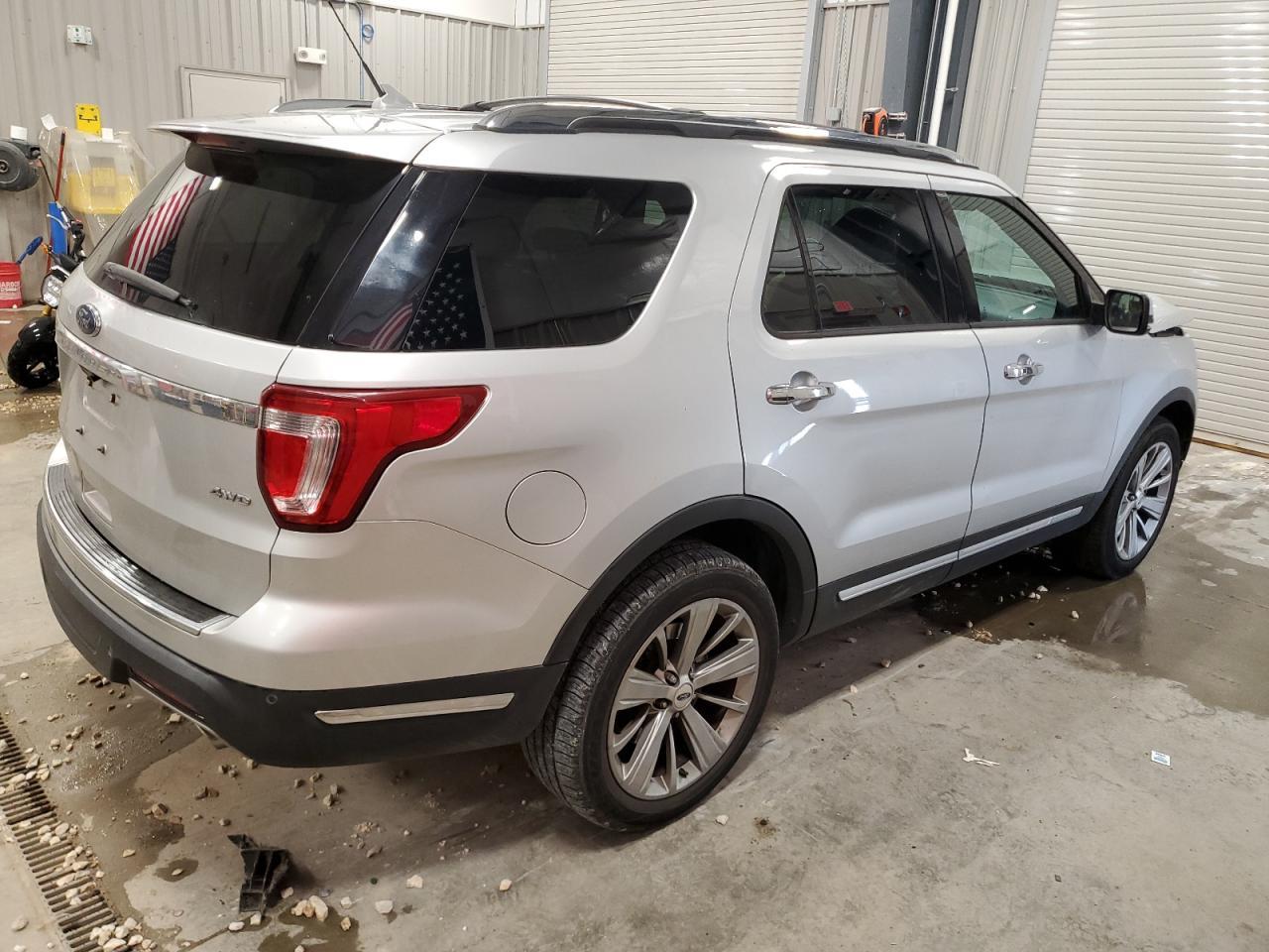 2018 Ford Explorer Limited - Image 3