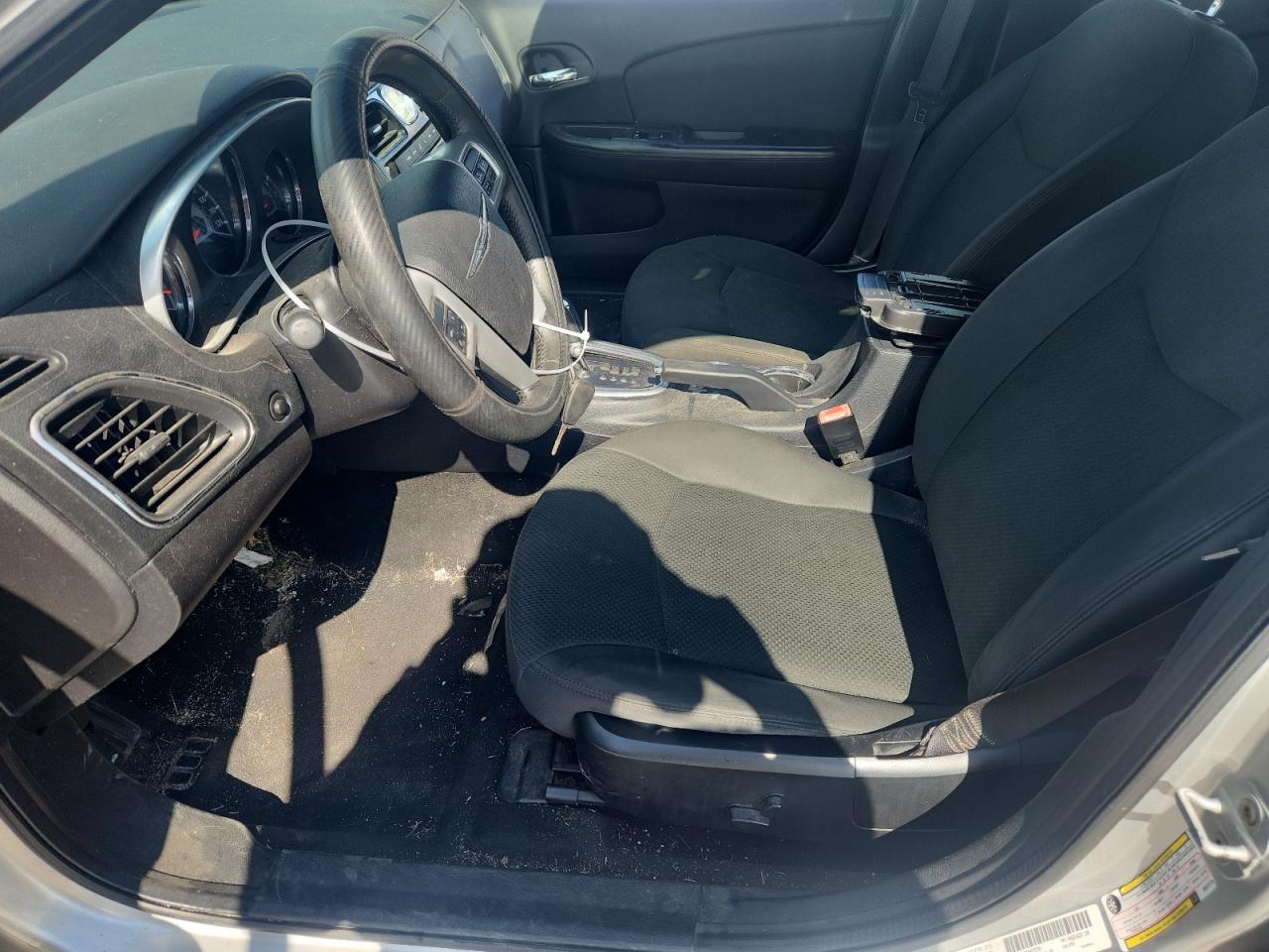 2011 Chrysler 200 Touring - Фото 7