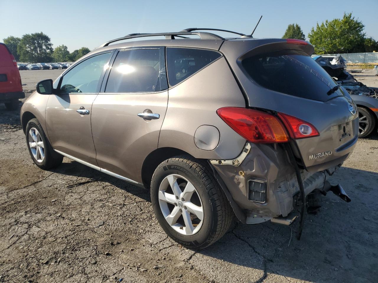 2010 Nissan Murano S - Фото 2