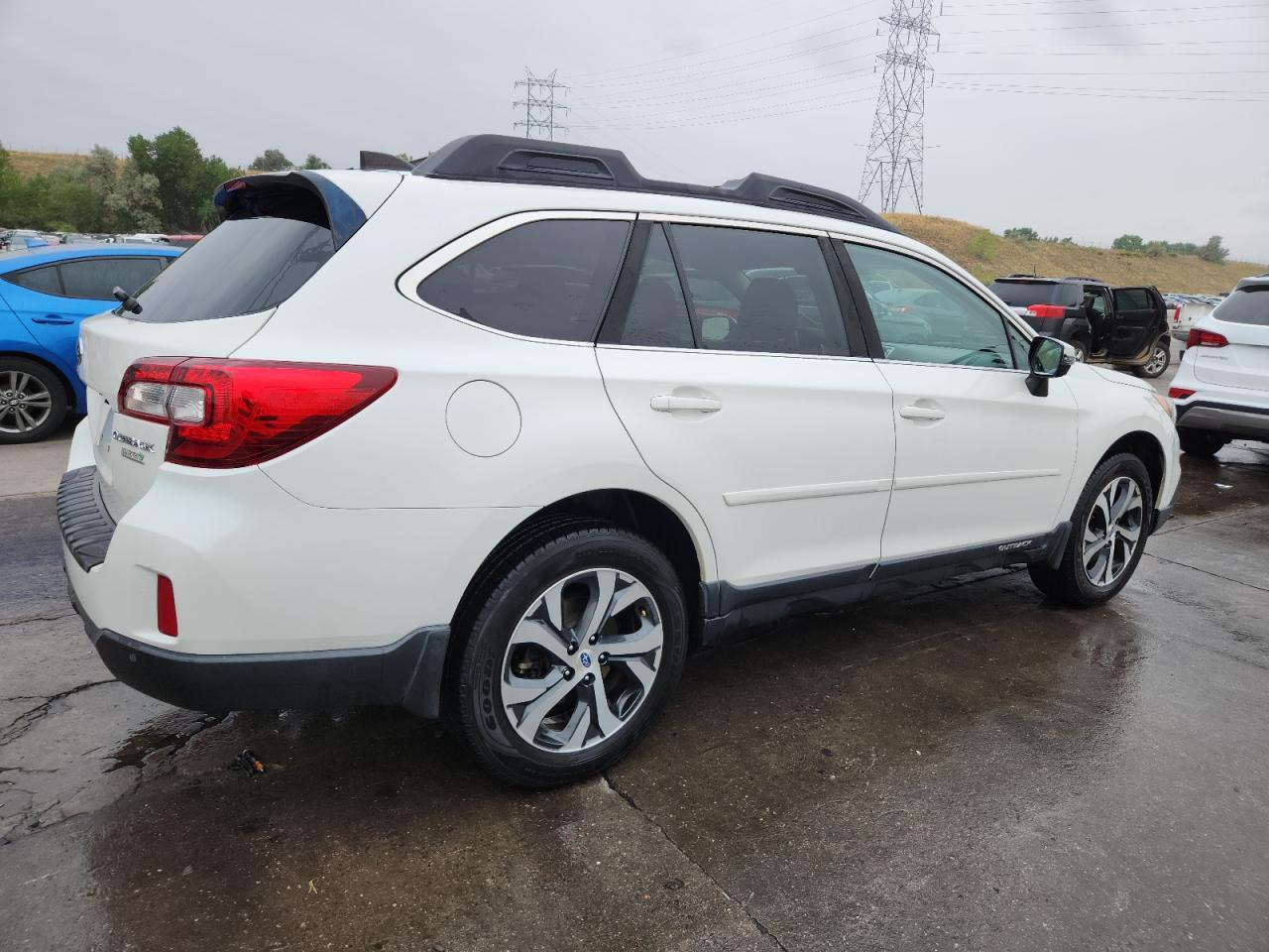 2017 Subaru Outback 2.5I Limited - Image 3