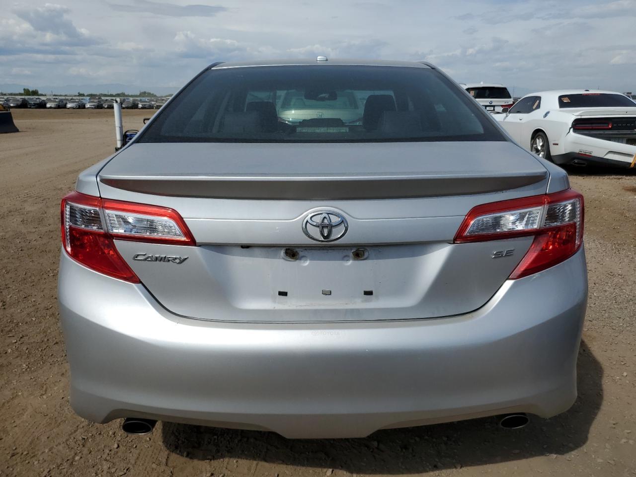 2012 Toyota Camry Se - Image 6