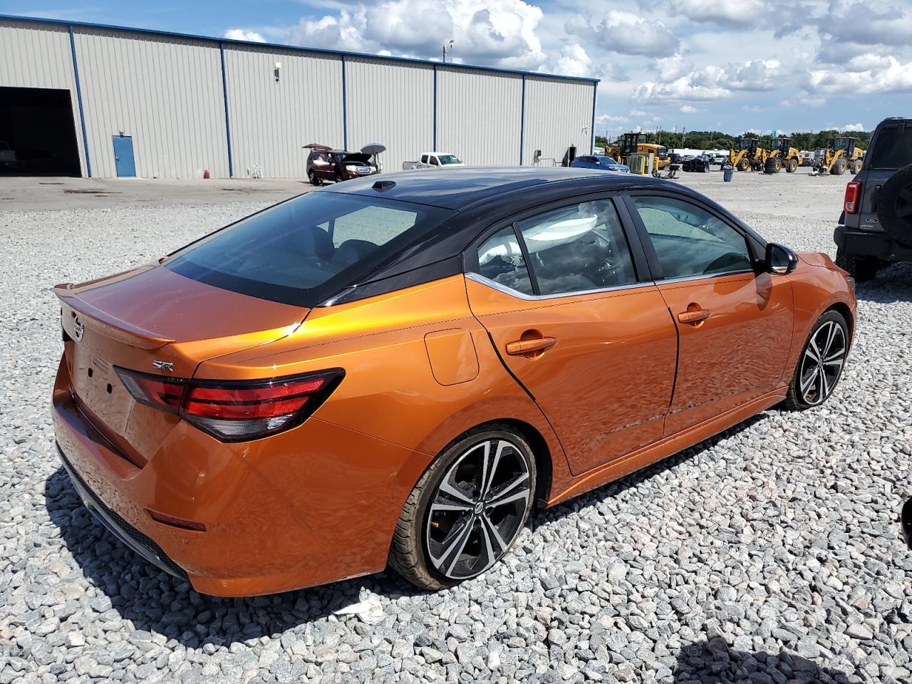 2021 Nissan Sentra Sr - Фото 3
