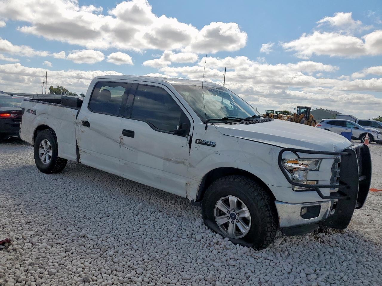 2016 Ford F150 Supercrew - Фото 4