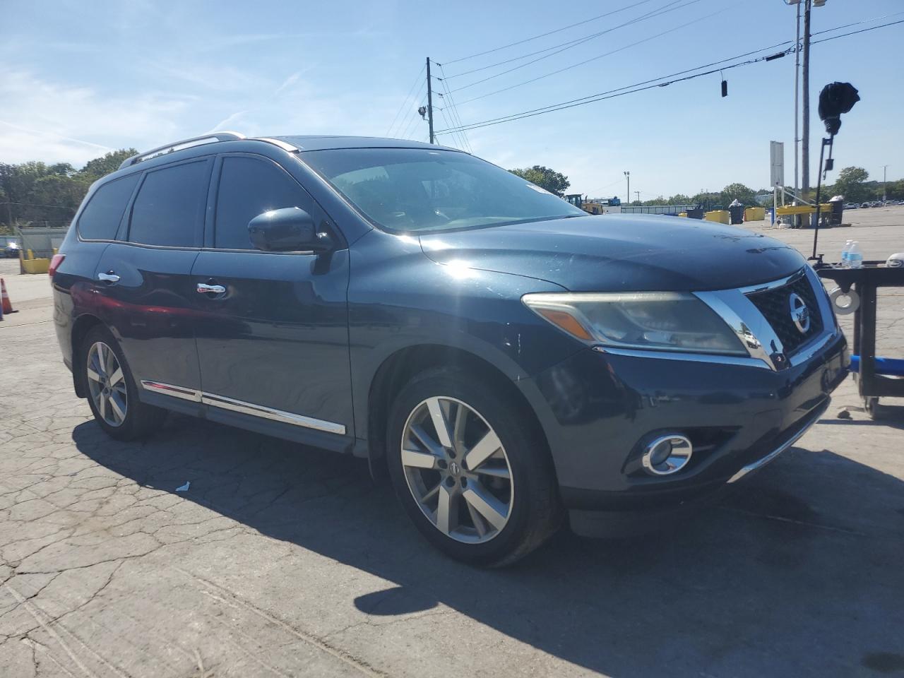 2013 Nissan Pathfinder S - Фото 4
