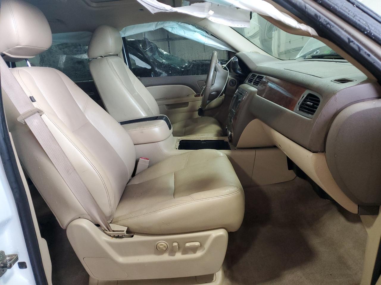 2011 Chevrolet Tahoe K1500 Ltz - Image 7