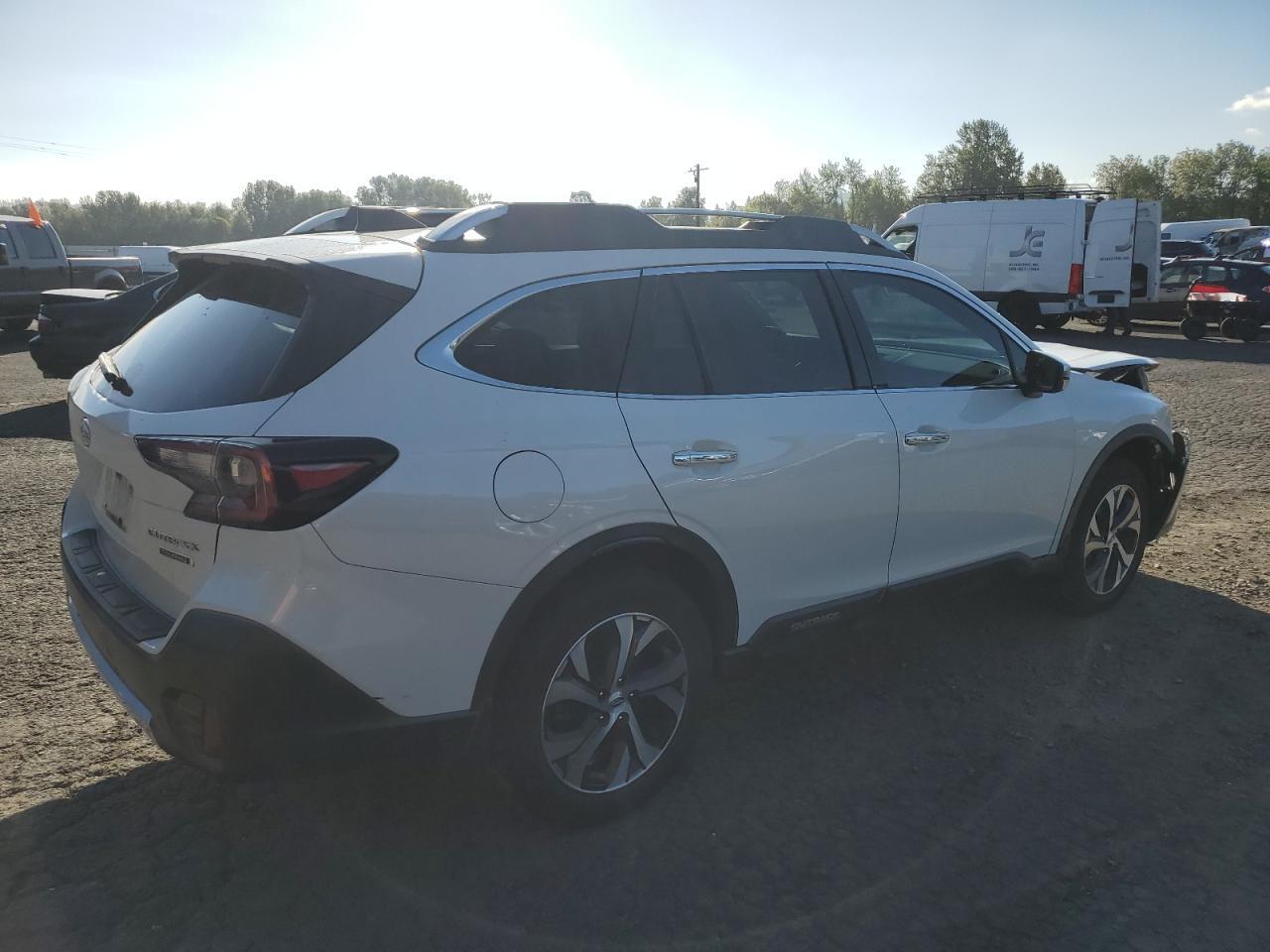 2020 Subaru Outback Touring - Image 3