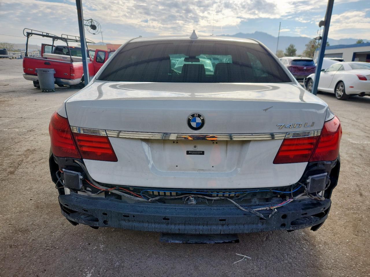 2013 BMW 740 Li - Фото 6