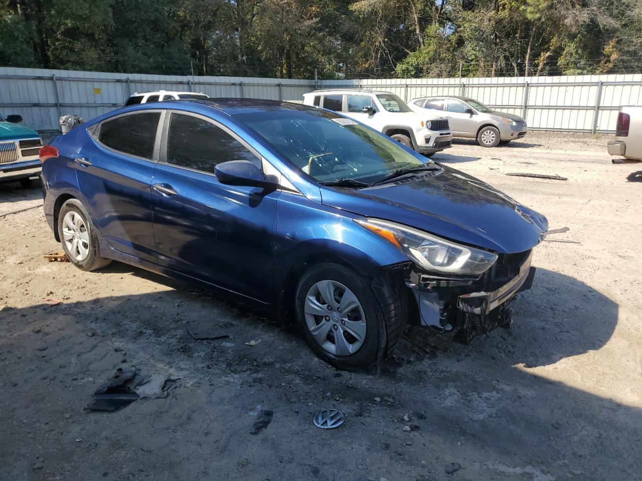 2016 Hyundai Elantra Se - Image 4