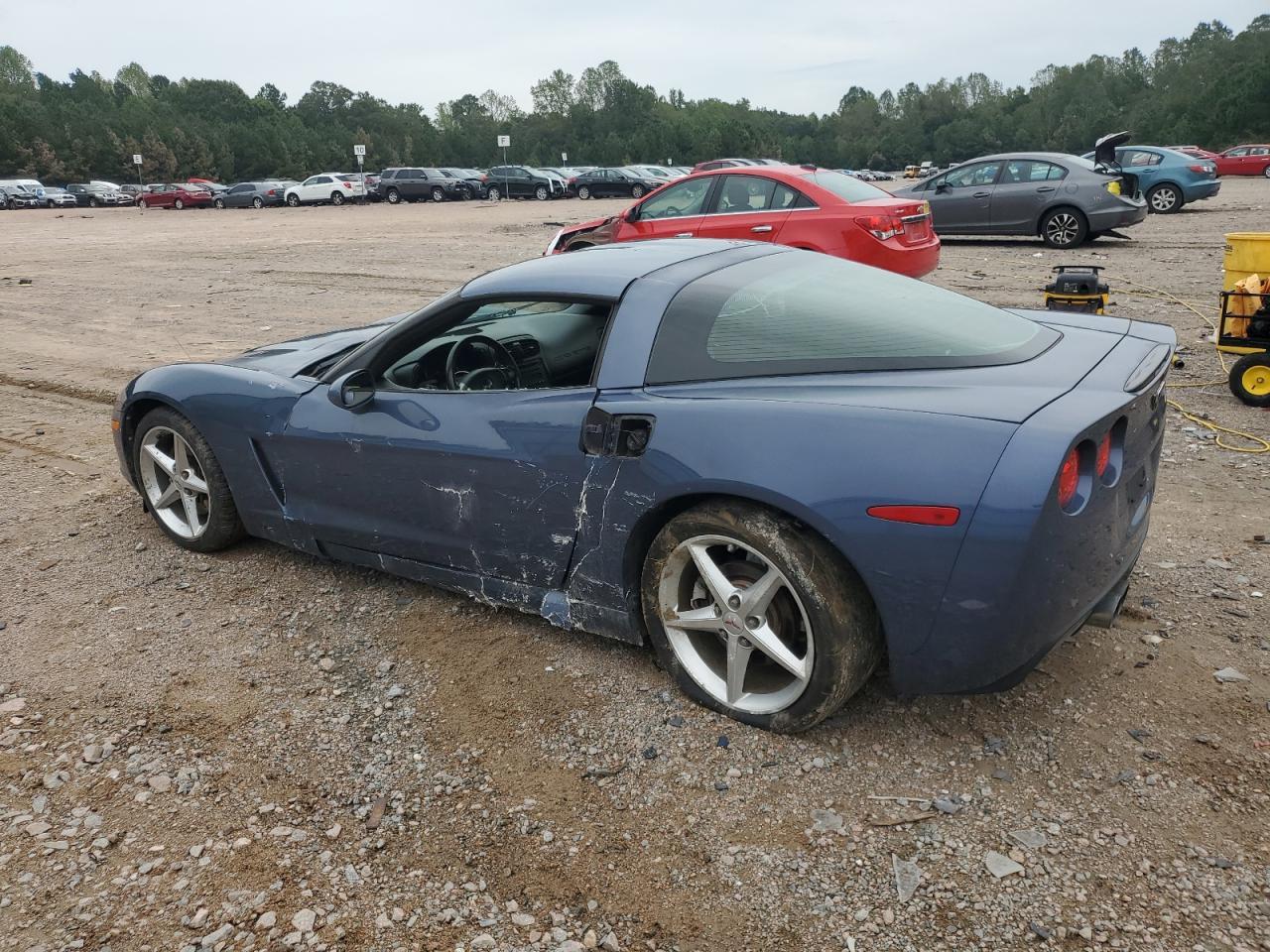 2011 Chevrolet Corvette - Фото 2