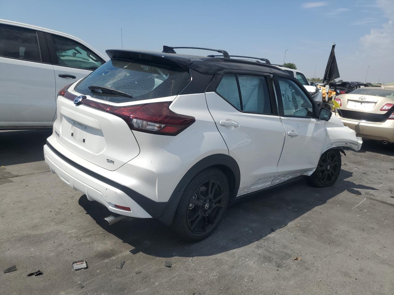 2021 Nissan Kicks Sr - Фото 3