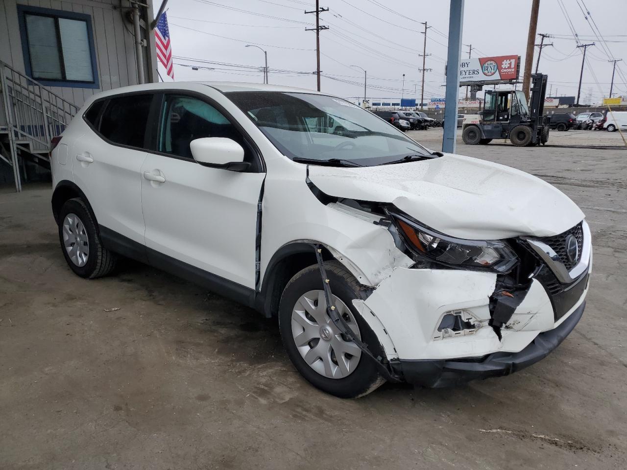 2020 Nissan Rogue Sport S - Фото 4