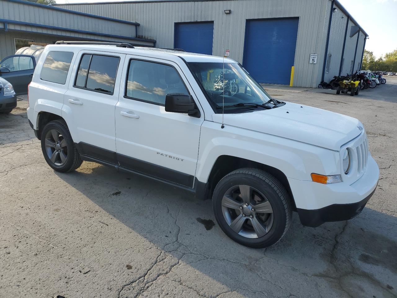 2014 Jeep Patriot Latitude - Фото 4