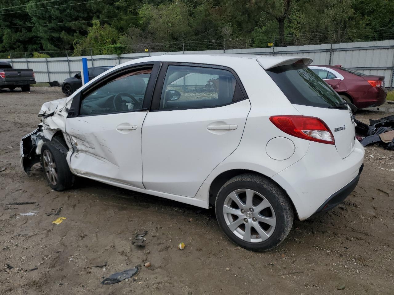 2012 Mazda Mazda2 - Image 2