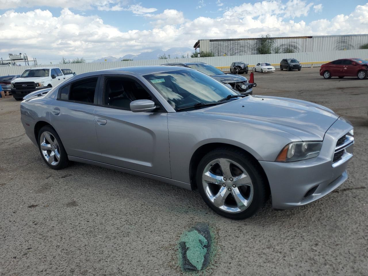 2013 Dodge Charger Sxt - Фото 4