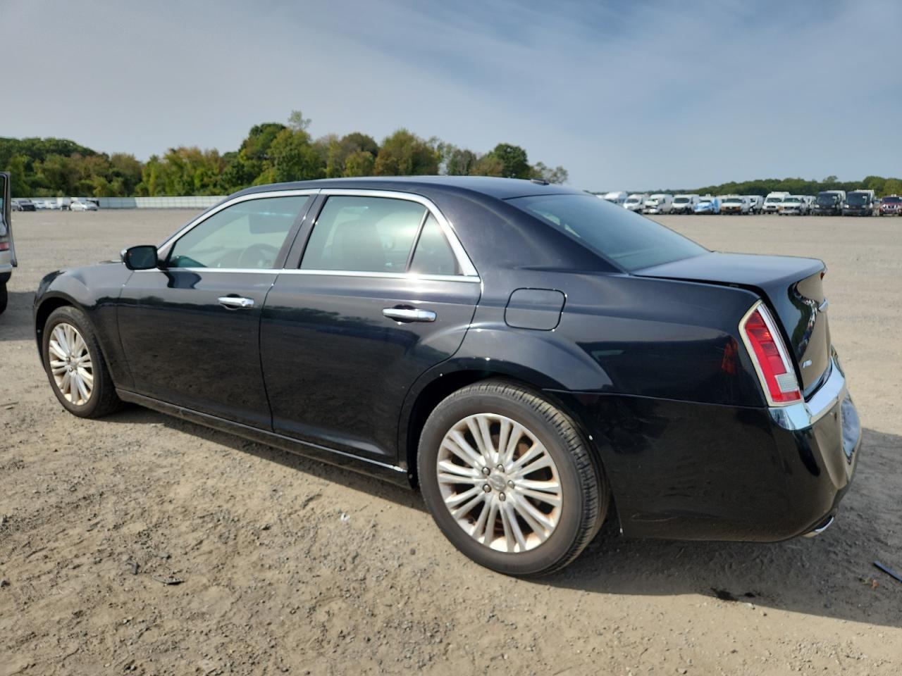 2012 Chrysler 300C - Image 2