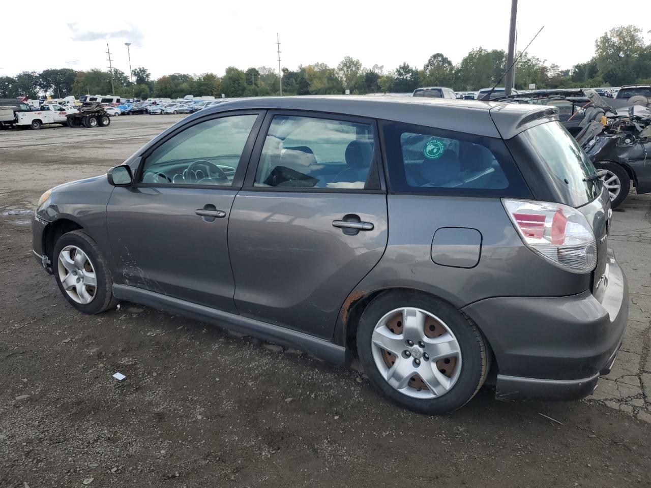 2005 Toyota Matrix - Image 2