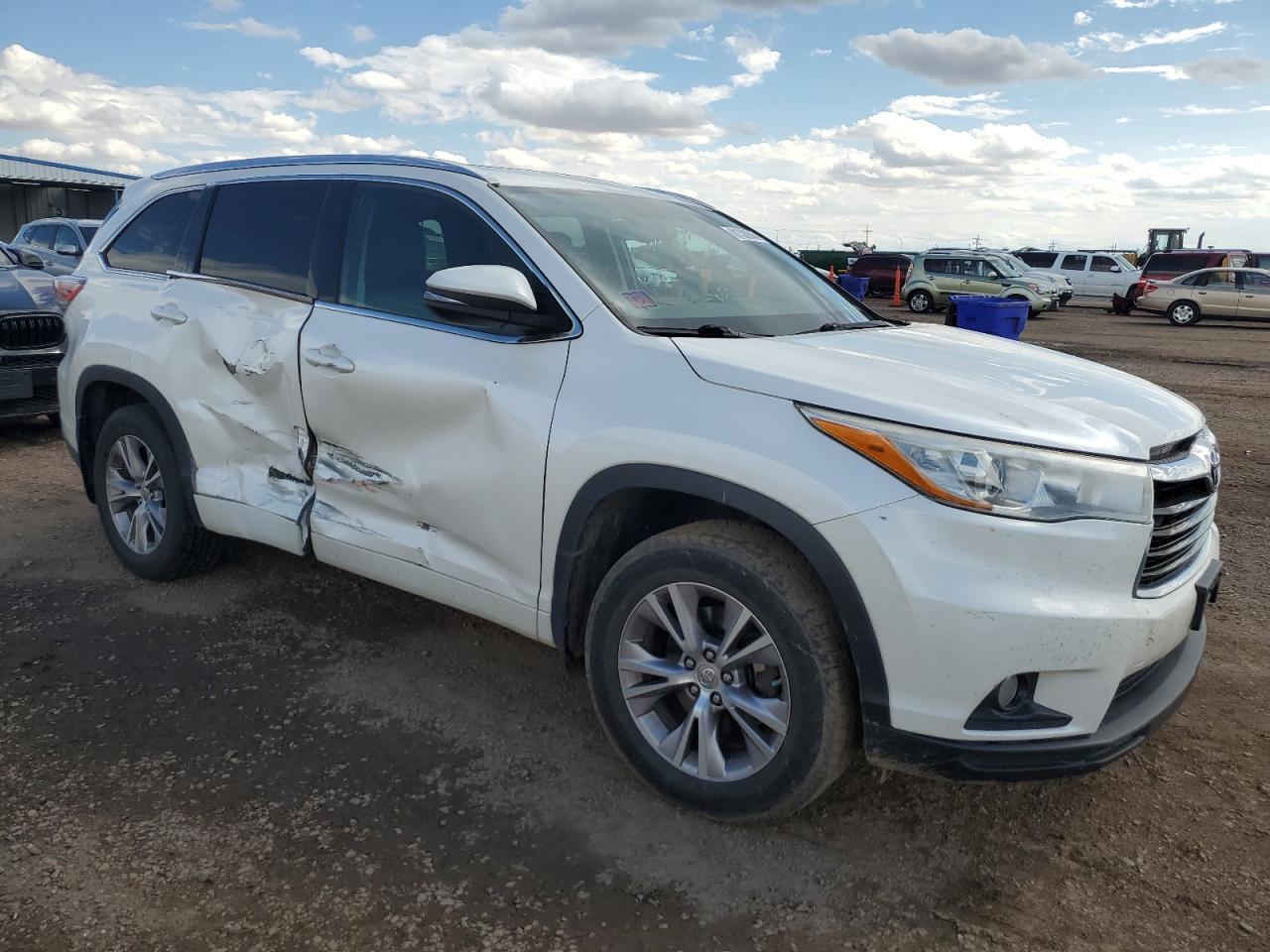 2015 Toyota Highlander Xle - Image 4