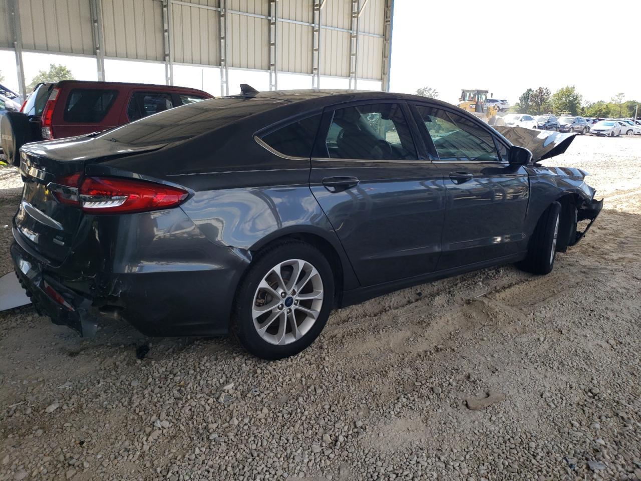 2020 Ford Fusion Se - Фото 3