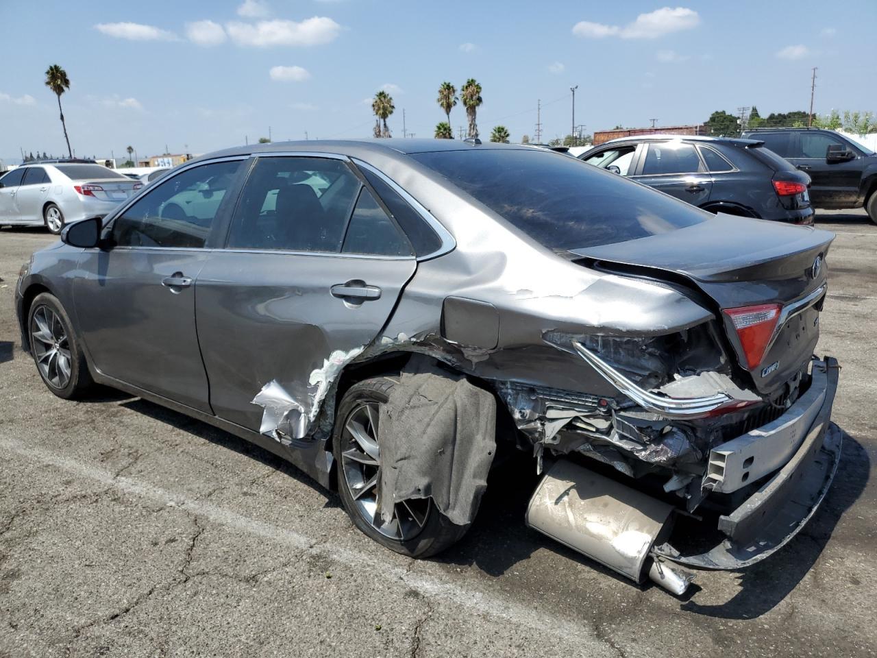 2016 Toyota Camry Xse - Фото 2