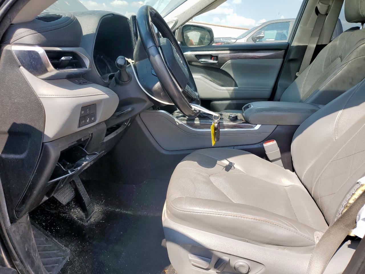 2021 Toyota Highlander Platinum - Фото 7