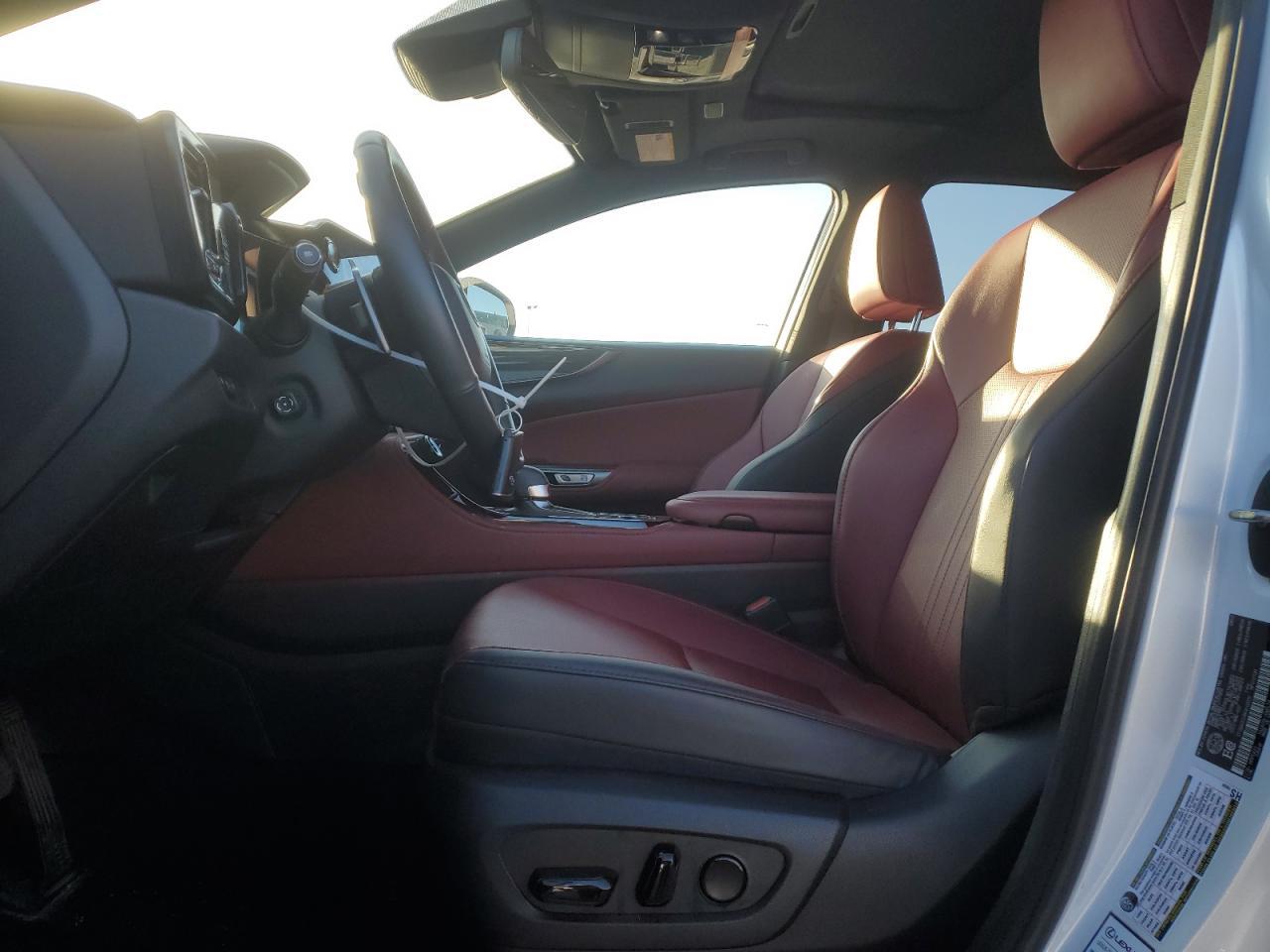 2022 Lexus Nx 350 - Image 7
