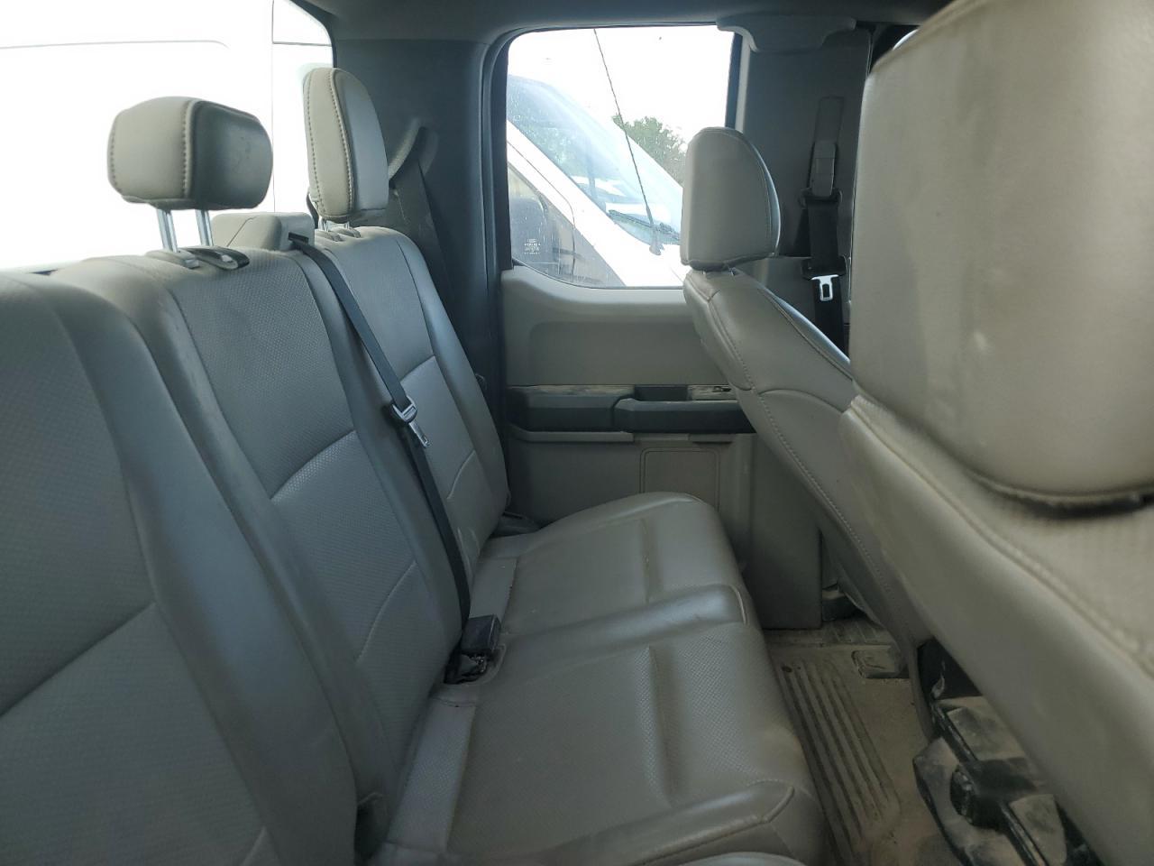 2020 Ford F350 Super Duty - Фото 6