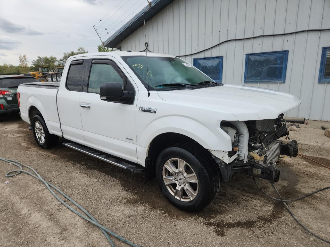 2015 Ford F150 Super Cab - Фото 4