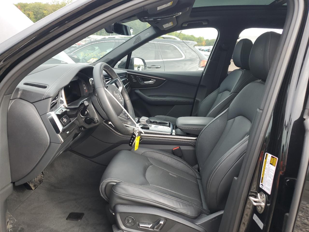 2025 Audi Q7 Prestige - Image 7