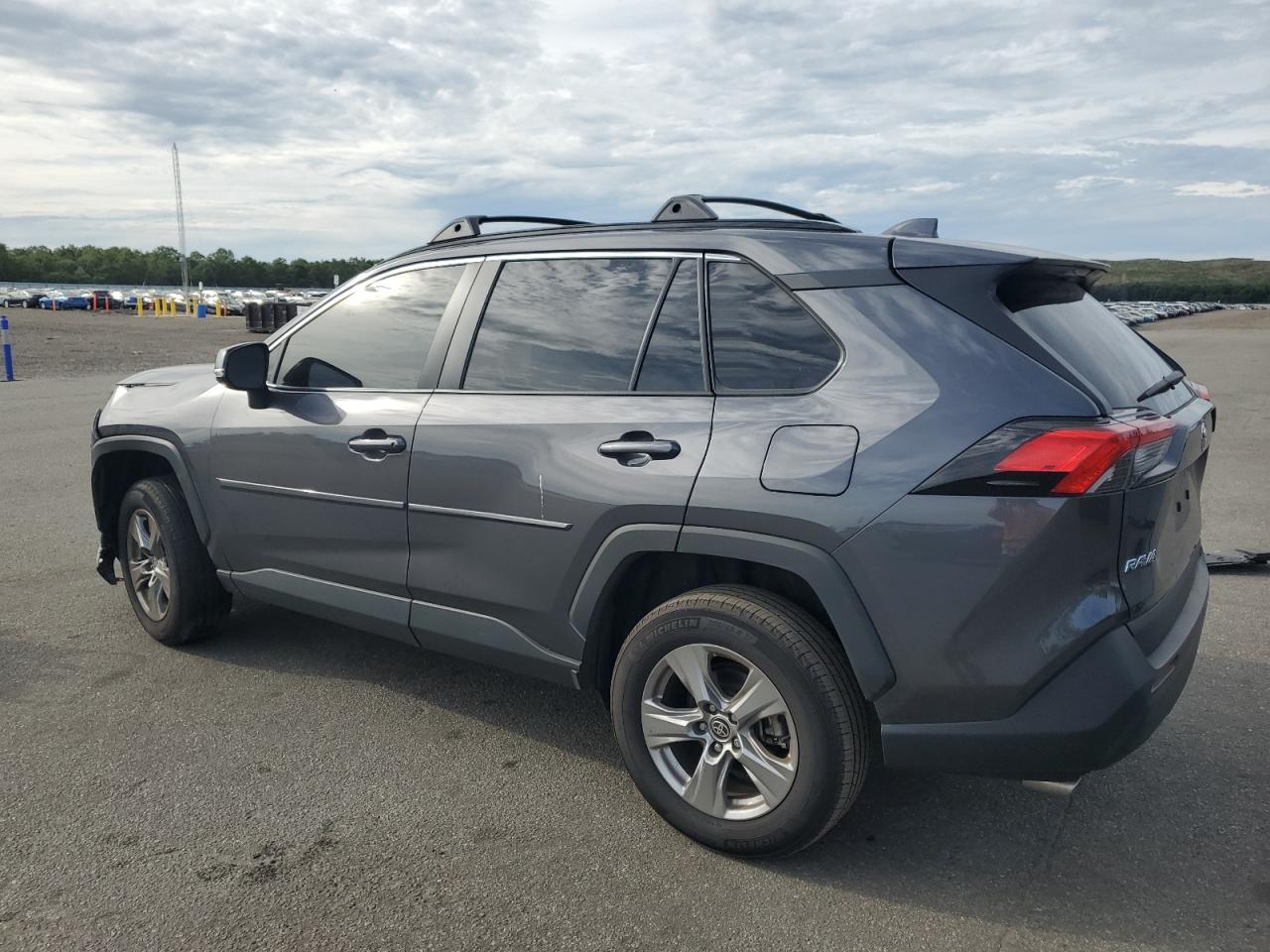 2024 Toyota Rav4 Xle - Фото 2