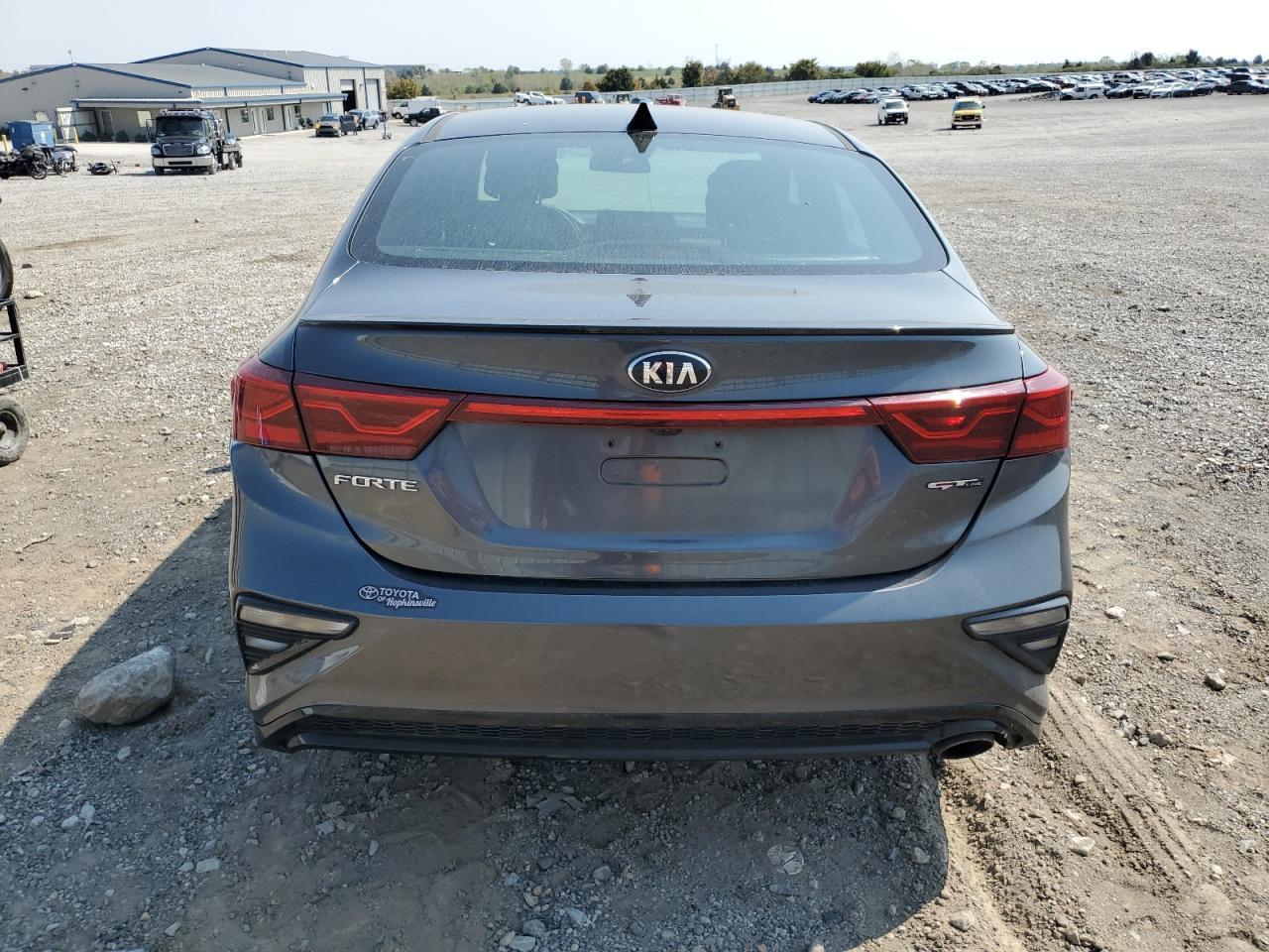 2021 Kia Forte Gt Line - Image 6