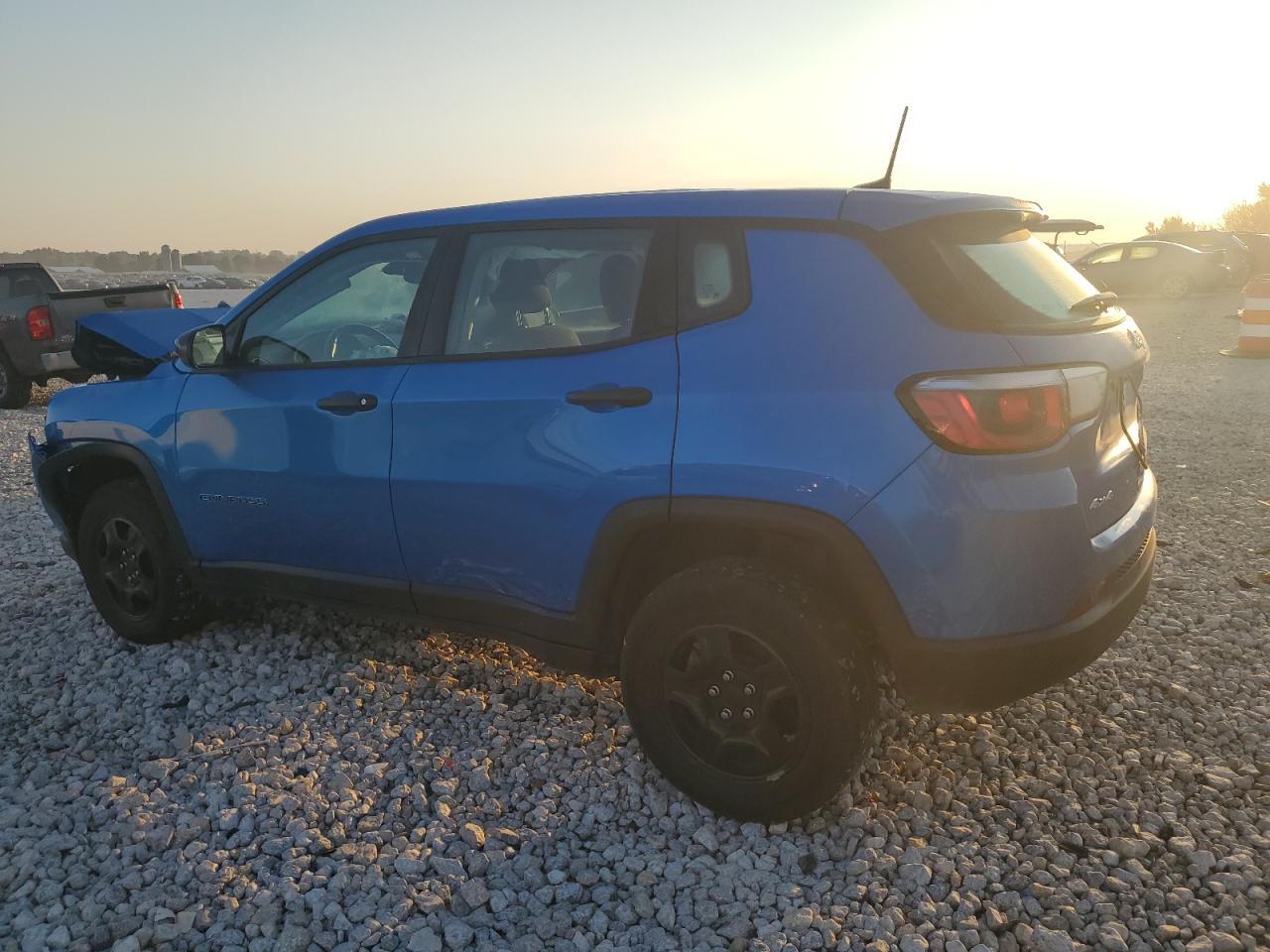 2019 Jeep Compass Sport - Фото 2