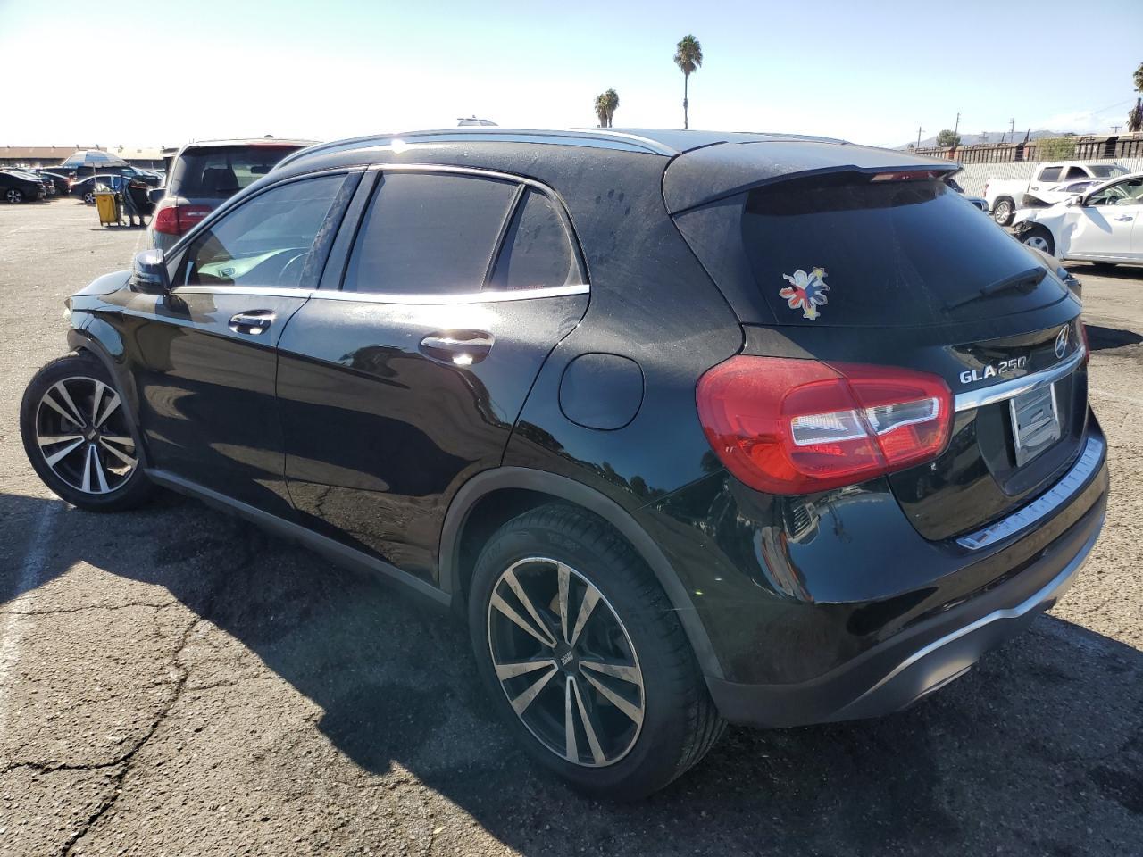 2018 Mercedes-Benz Gla 250 - Image 2