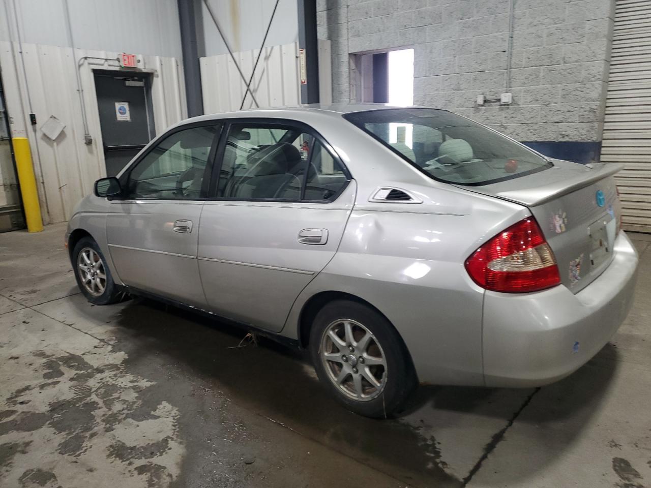 2003 Toyota Prius Base - Фото 2