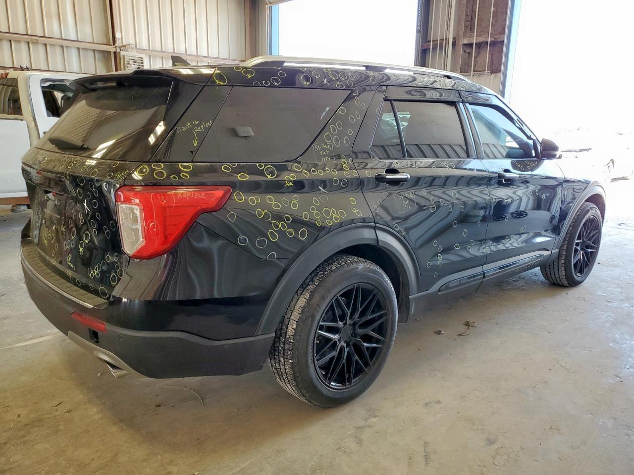 2021 Ford Explorer Limited - Фото 3