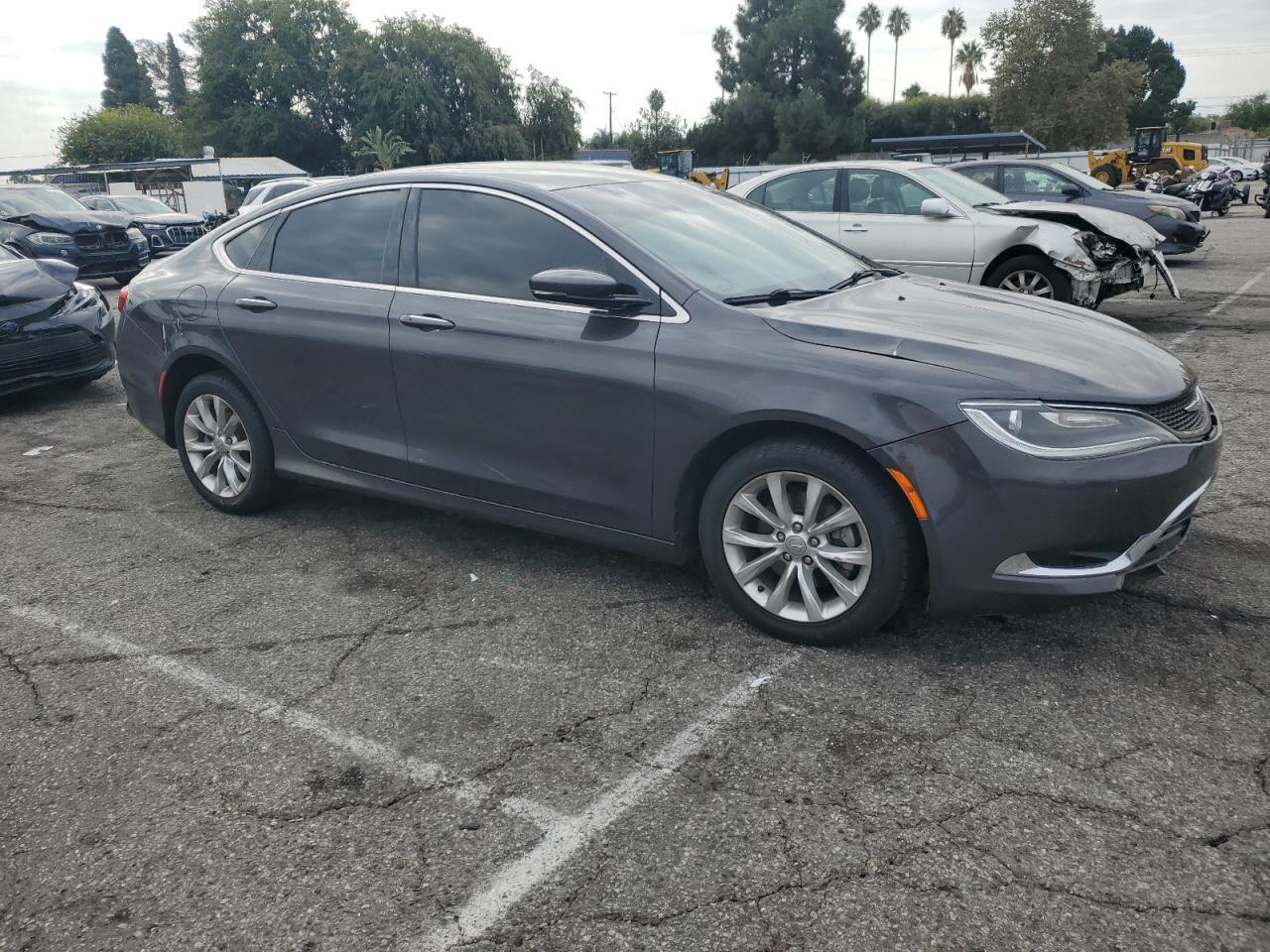 2016 Chrysler 200 C - Image 4