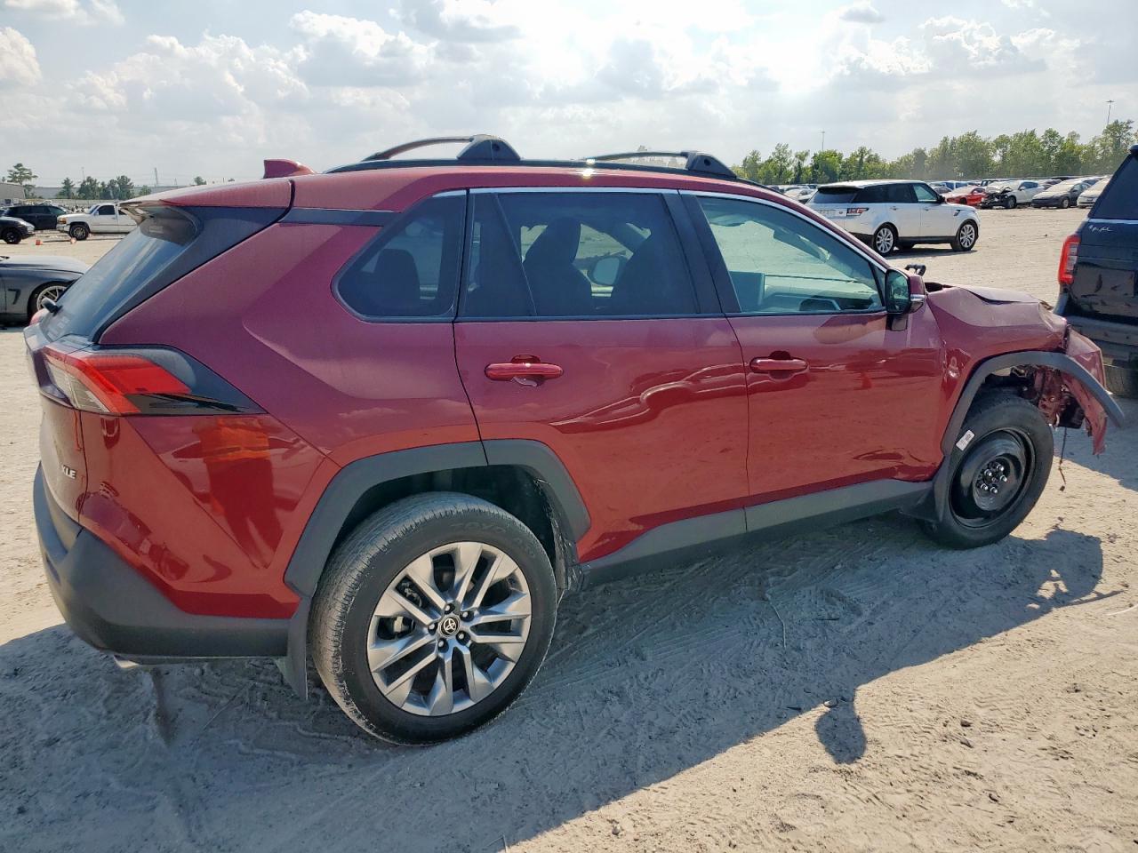 2024 Toyota Rav4 Xle Premium - Фото 3