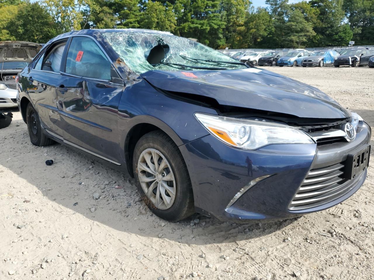 2017 Toyota Camry Le - Image 4