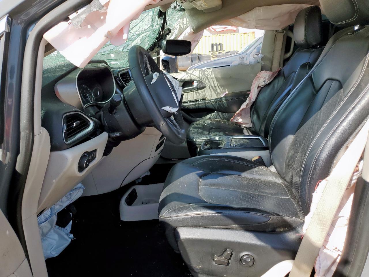 2022 Chrysler Pacifica Touring L - Фото 7