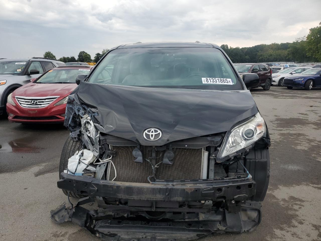 2015 Toyota Sienna Xle - Фото 5