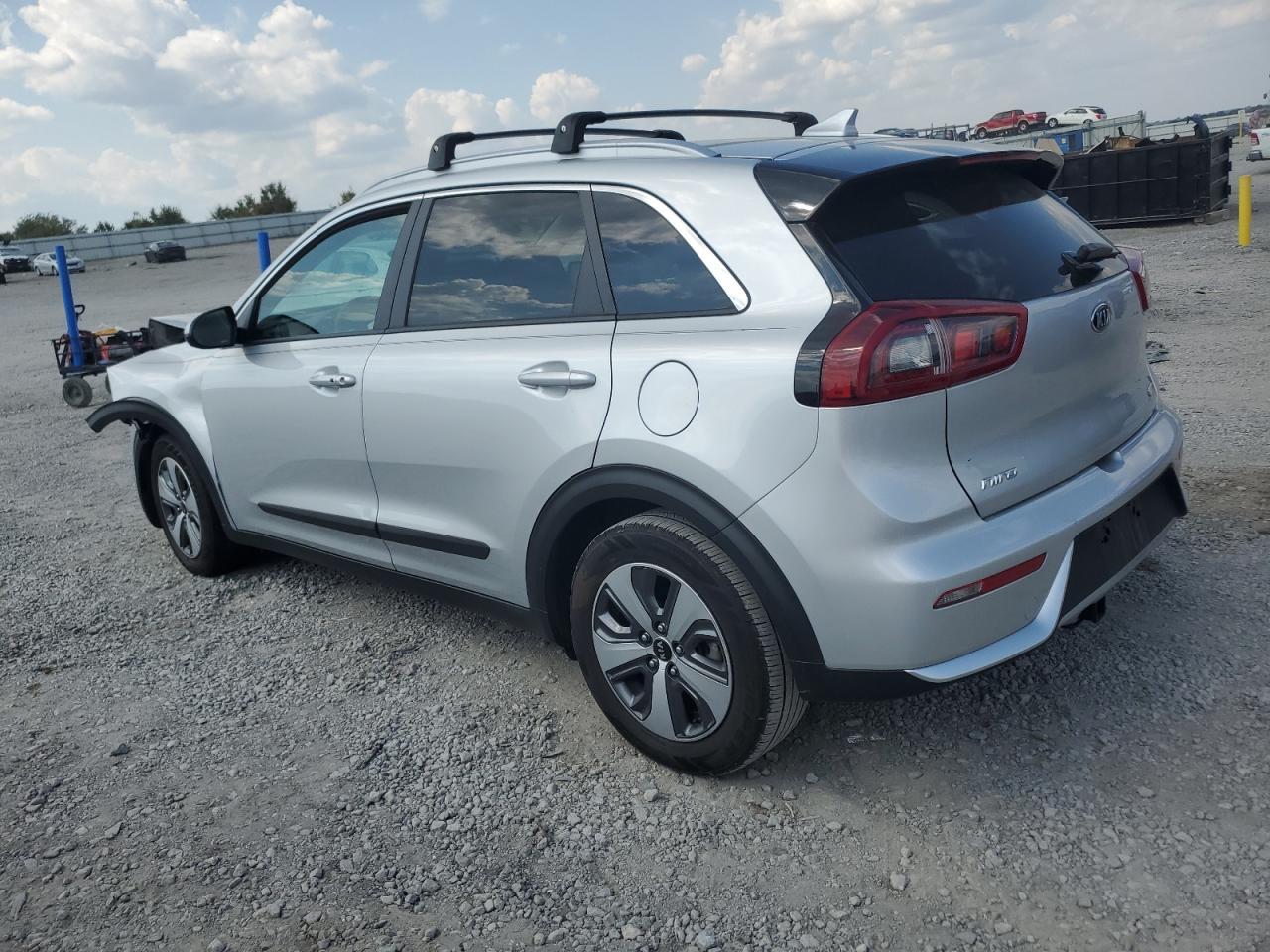 2018 Kia Niro Fe - Image 2
