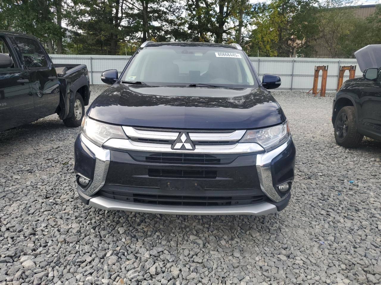 2017 Mitsubishi Outlander Se - Image 5