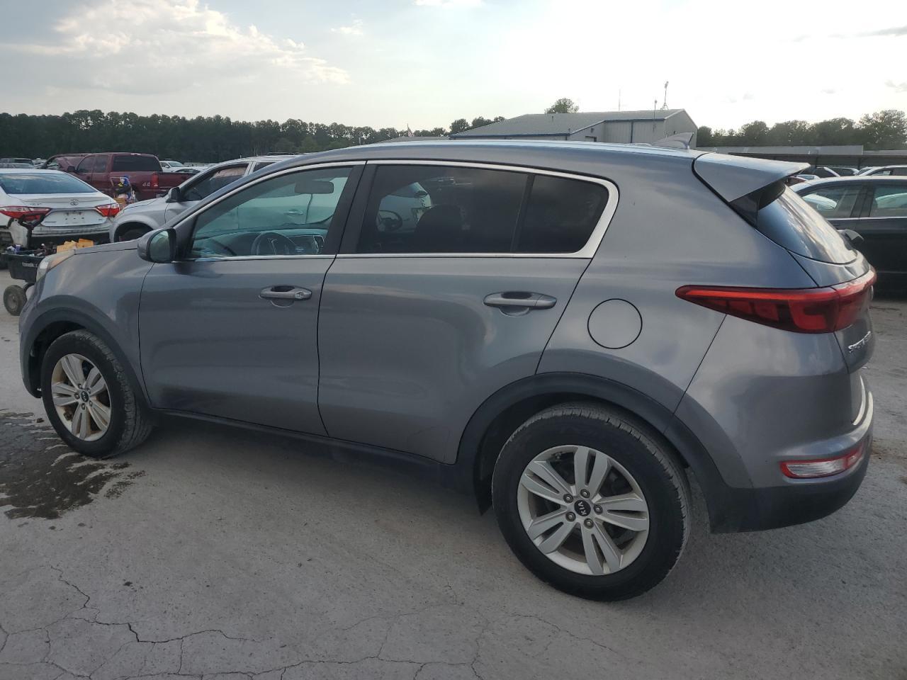 2017 Kia Sportage Lx - Image 2
