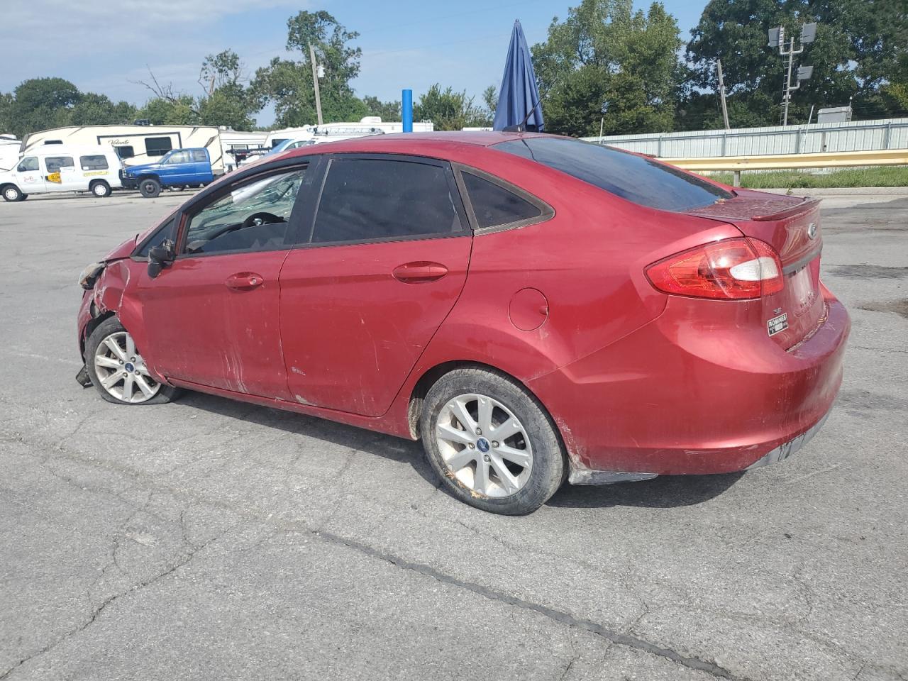 2011 Ford Fiesta Se - Image 2