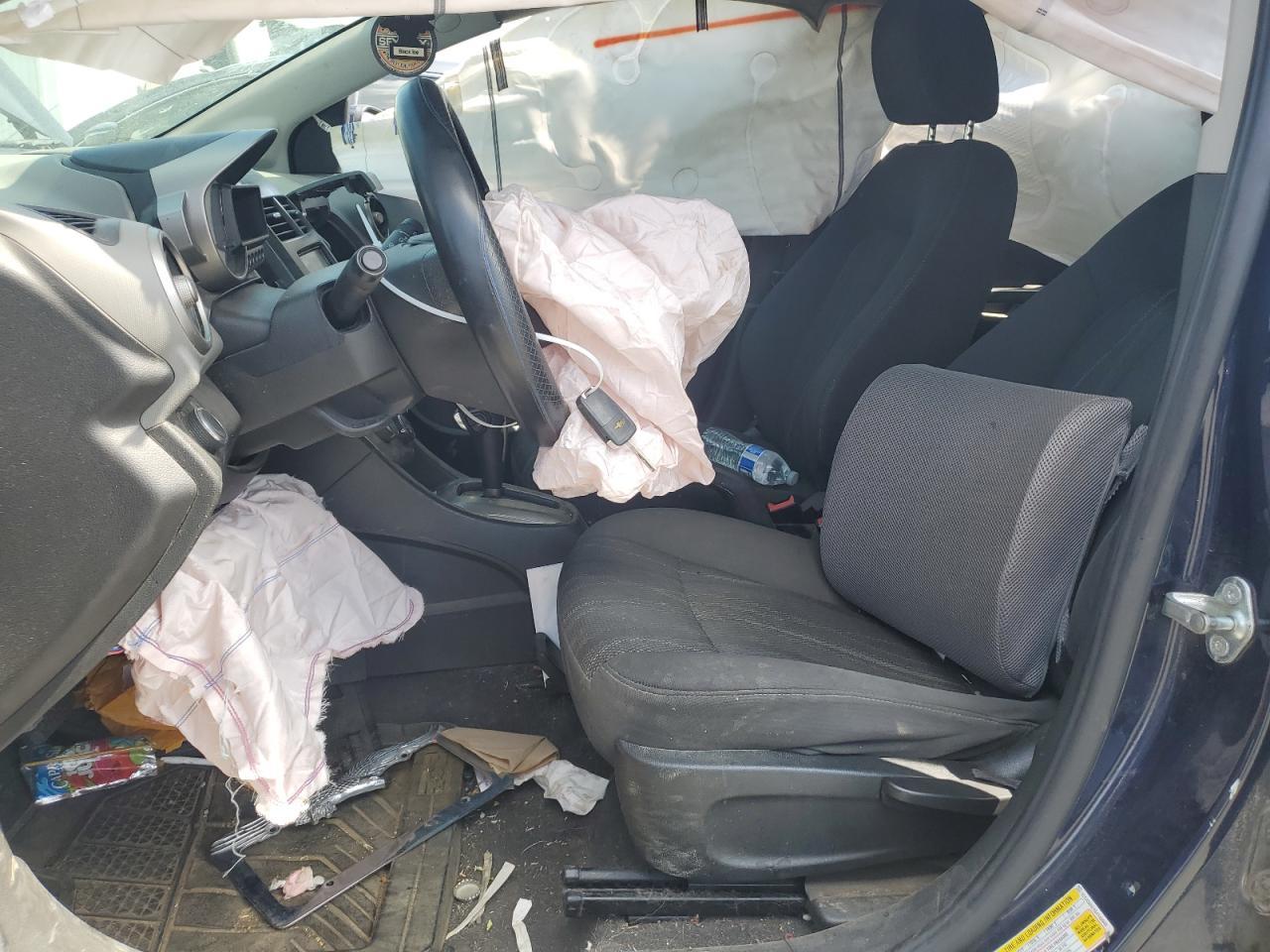 2016 Chevrolet Sonic Lt - Фото 7