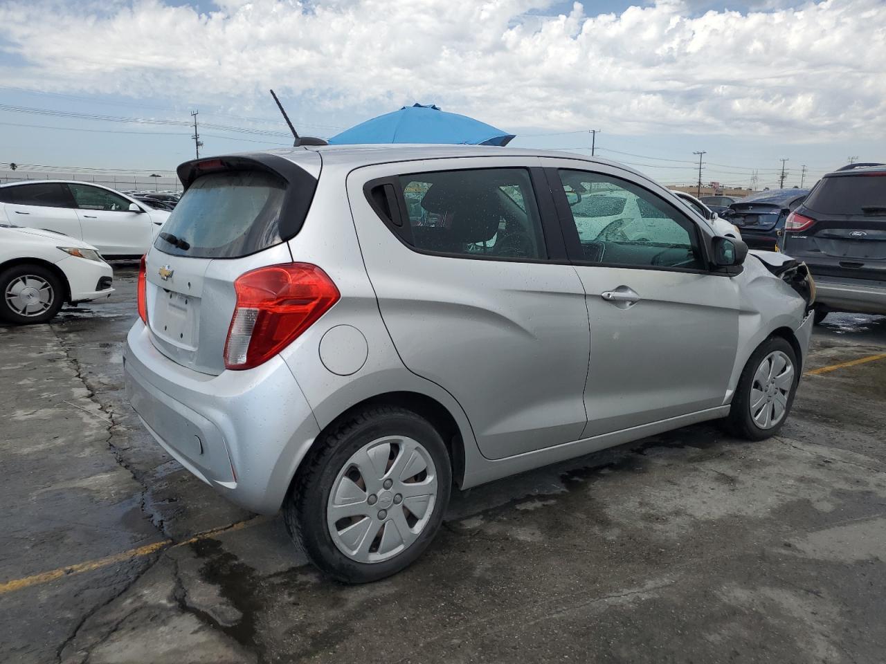 2017 Chevrolet Spark Ls - Фото 3