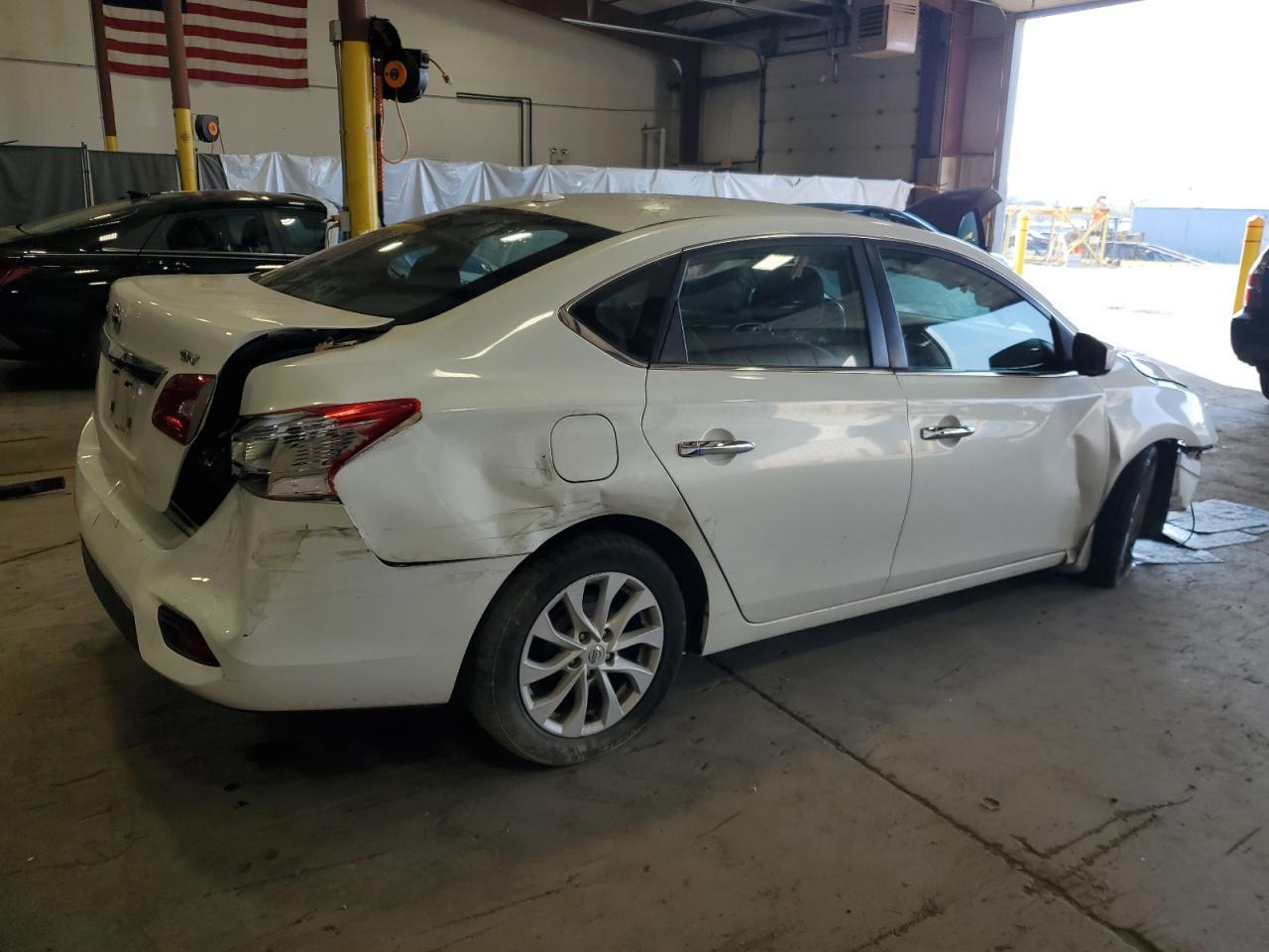 2018 Nissan Sentra S - Фото 3