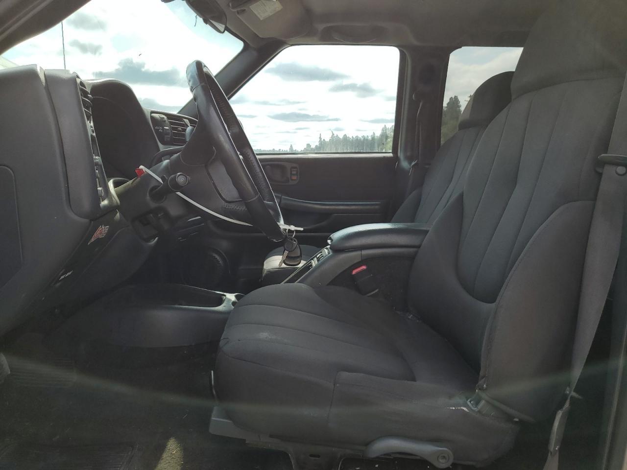 2004 Chevrolet S Truck S10 - Image 7