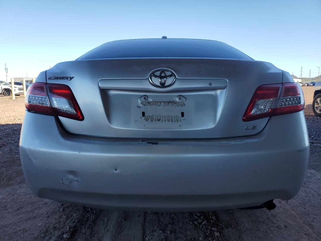 2010 Toyota Camry Base - Фото 6