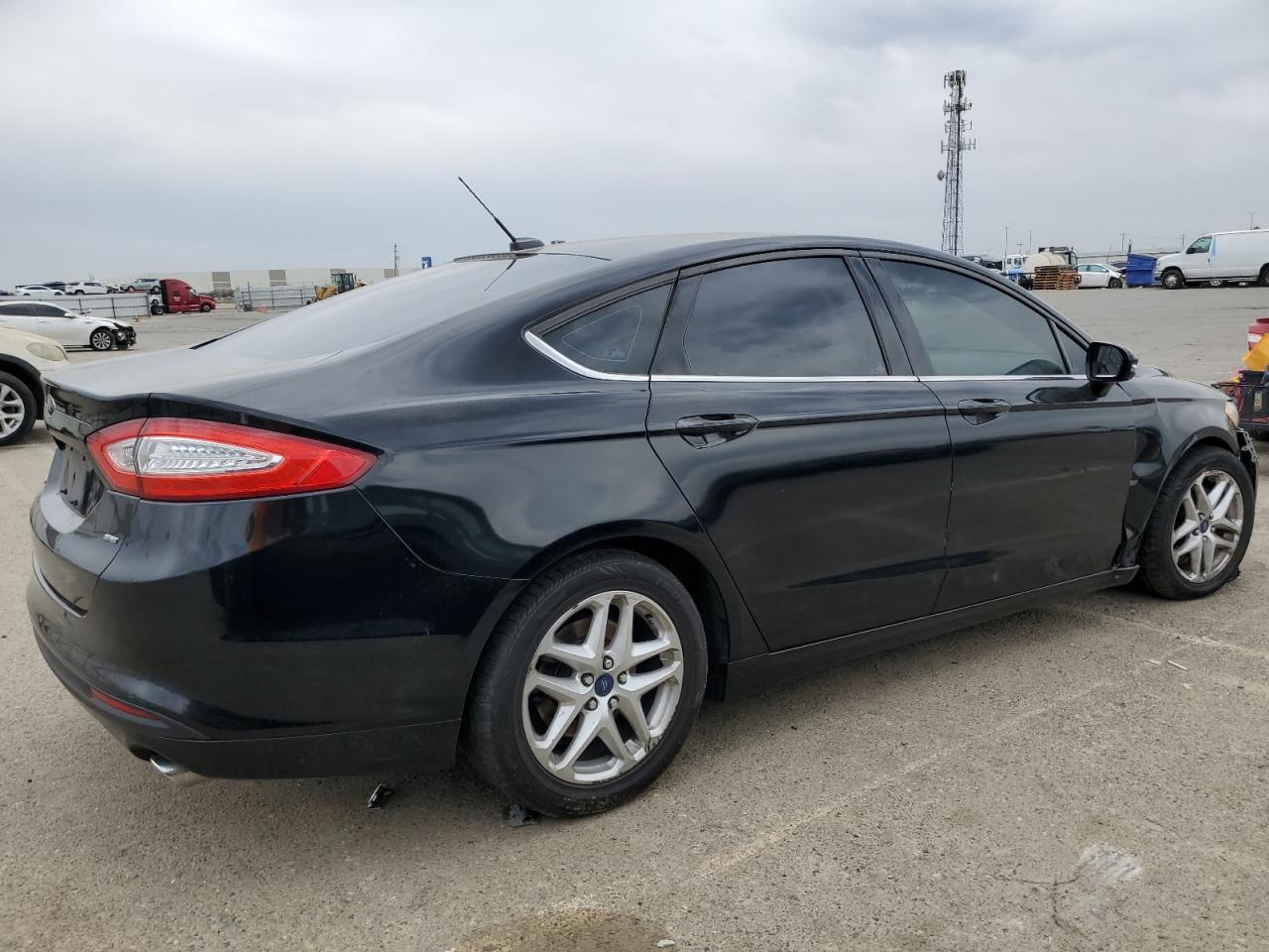 2016 Ford Fusion Se - Image 3