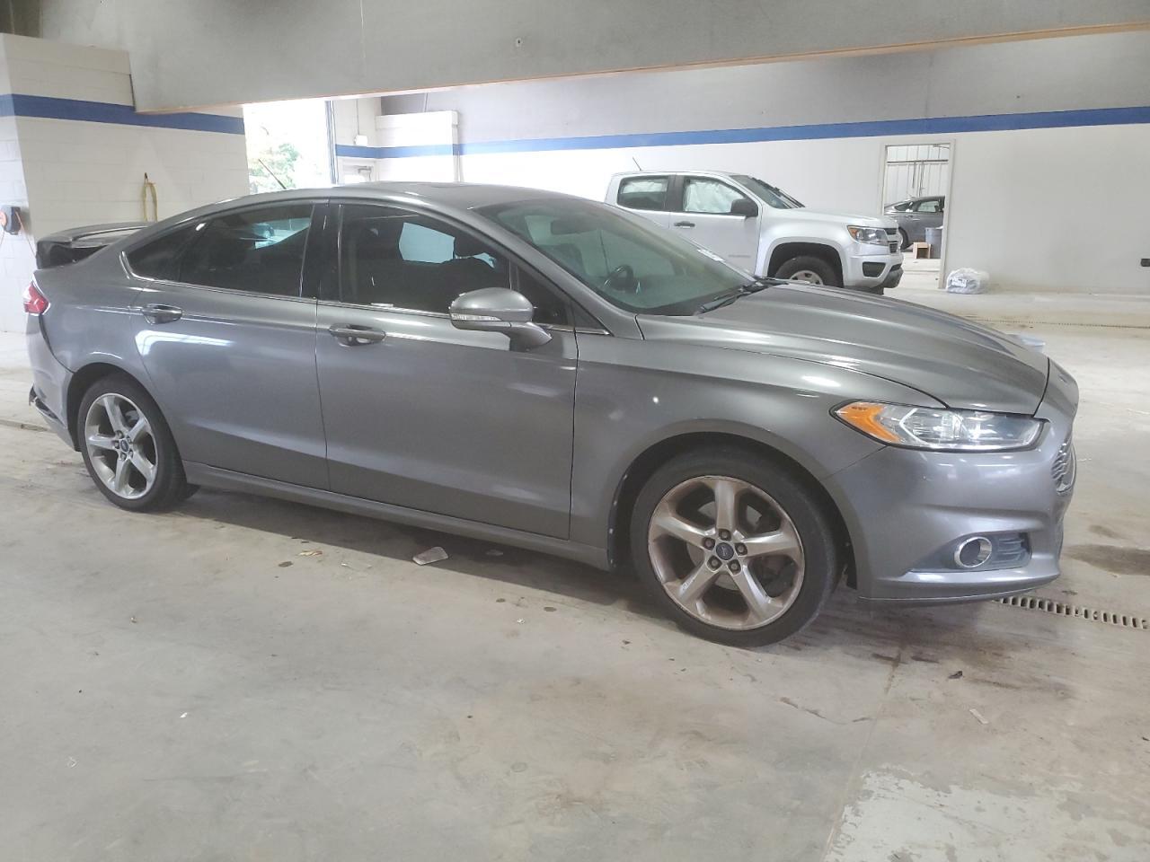2013 Ford Fusion Se - Фото 4